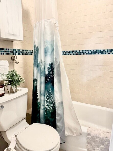 Building Photo - 96 Pavilion Ave