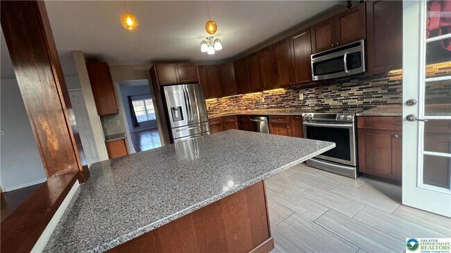 Building Photo - 520 Wild Mint Ln