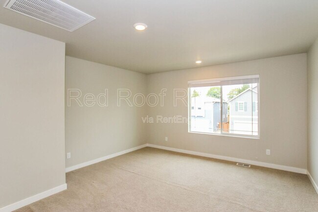 Building Photo - 1526 27th St NW