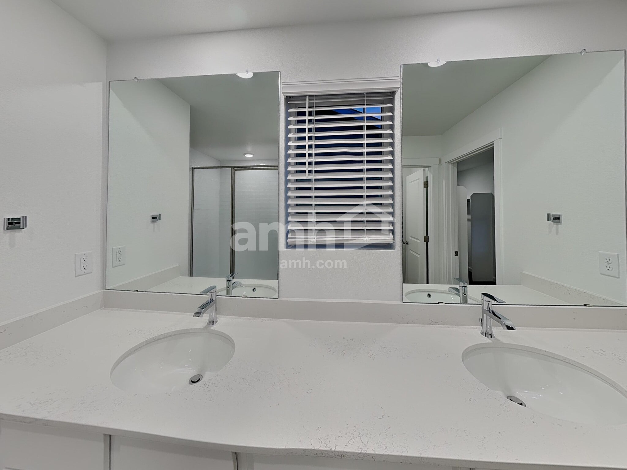 Building Photo - 26148 E Calhoun Pl