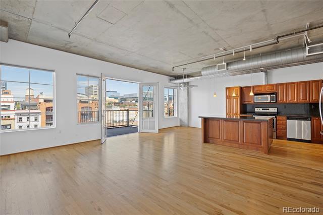 Primary Photo - 1499 Blake St