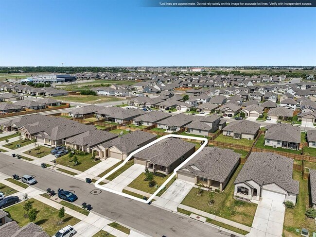 Building Photo - 111 Krause Spgs Dr