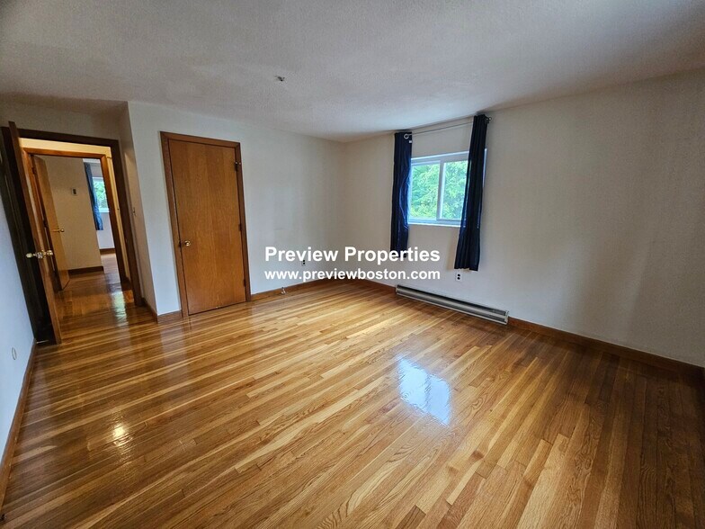 Building Photo - 150 Barham Ave