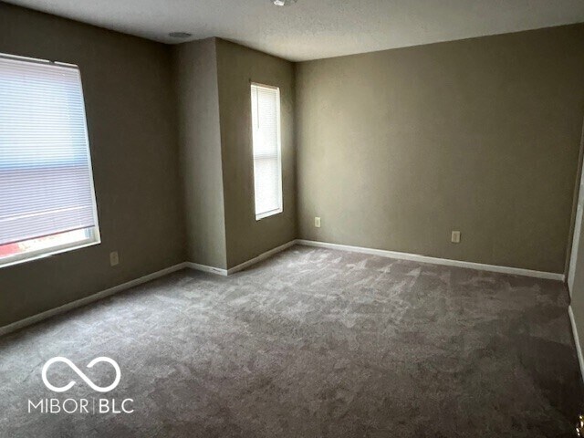 Building Photo - 912 Saraina Rd