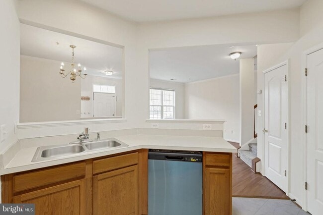 Building Photo - 103 Whiskey Creek Cir