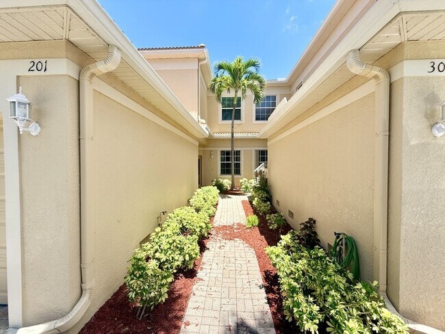 Building Photo - 6081 Jonathans Bay Cir