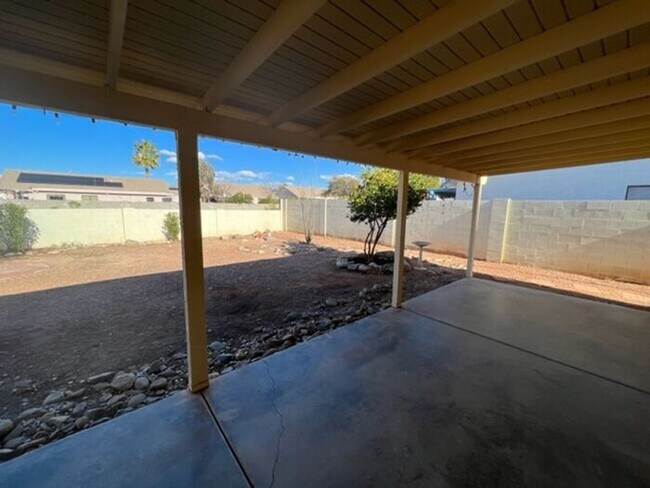 Building Photo - 8057 S Carbury Way