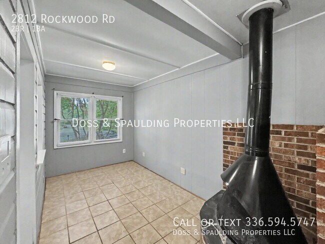 Building Photo - 2812 Rockwood Rd
