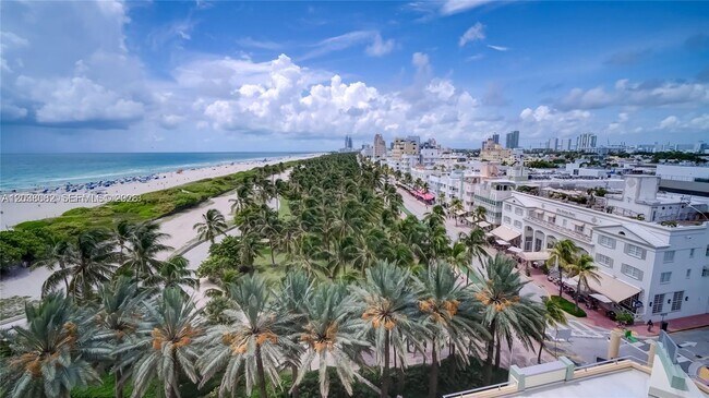 Building Photo - 1455 Ocean Dr