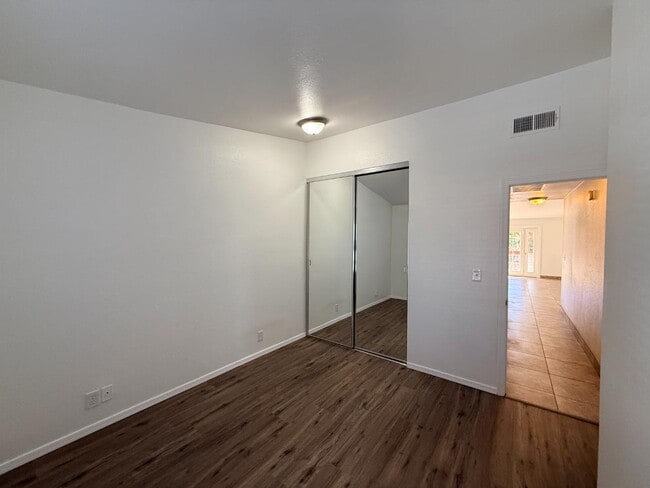 Building Photo - 14203 N 19th Ave