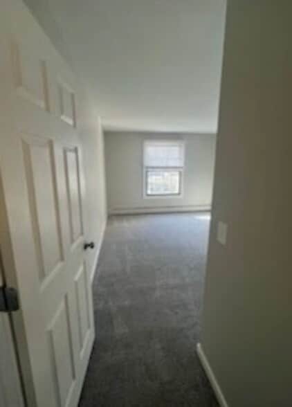 Building Photo - 930 Westbrooke Way