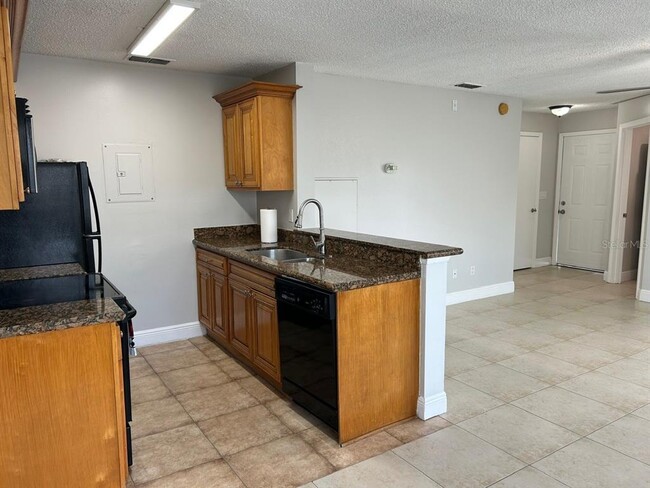 Building Photo - 727 Sugar Bay Way