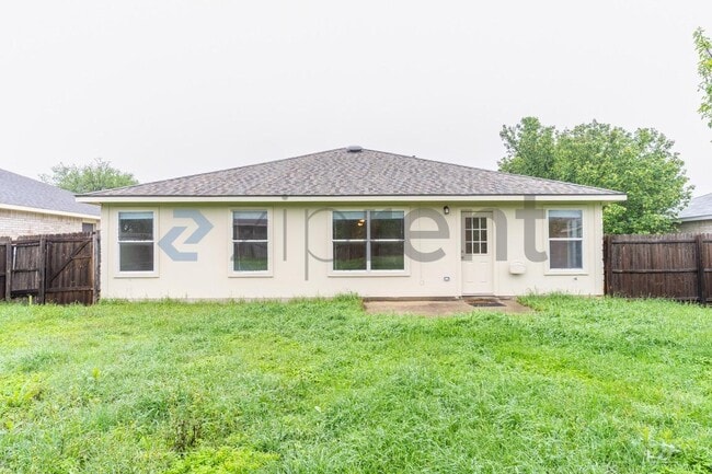 Building Photo - 419 Indian Meadow Dr