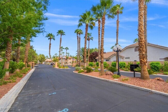 Building Photo - 8000 Silver King Dr
