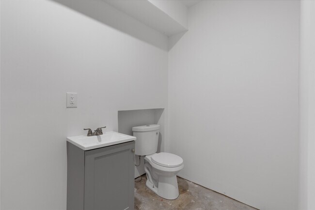 Building Photo - 12019 Beth Ln