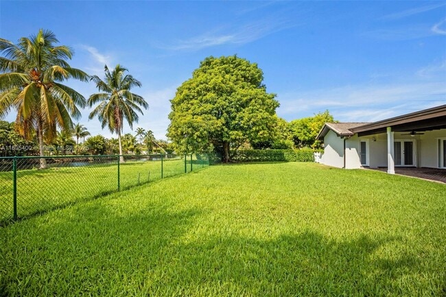 Building Photo - 8340 SW 83rd St