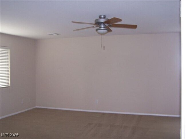 Building Photo - 283 Maddelena Ave
