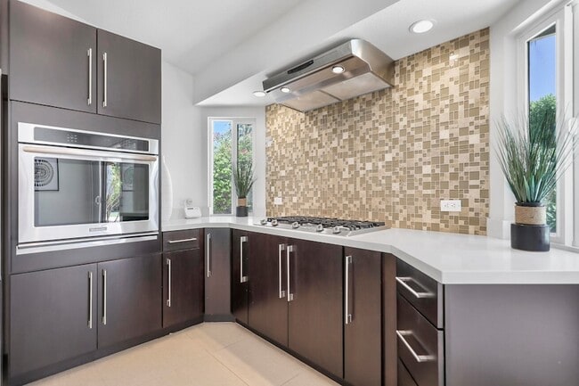 Building Photo - 70825 Ironwood Dr