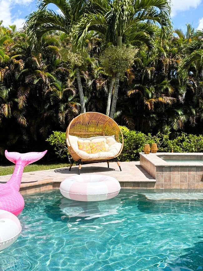 Building Photo - 14155 74th St N