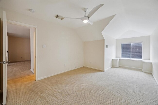 Building Photo - 1215 Campton Ct
