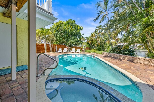 Building Photo - 491 Indian Creek Dr