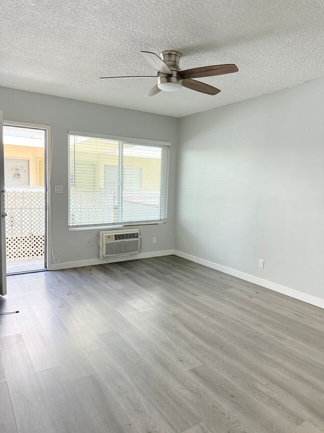 Building Photo - Beautiful 1 bedroom 1 bath!!! Must see! Mo...