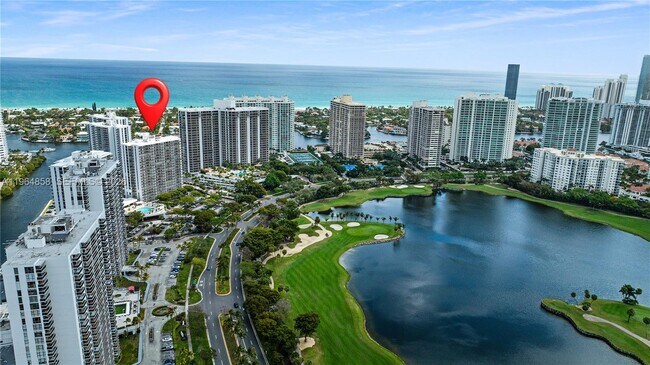 Building Photo - 3731 N Country Club Dr