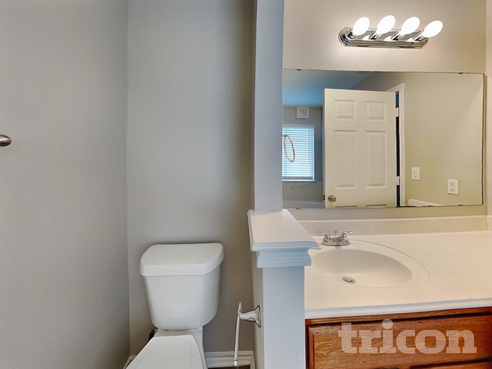 Building Photo - 6323 Cougar Village