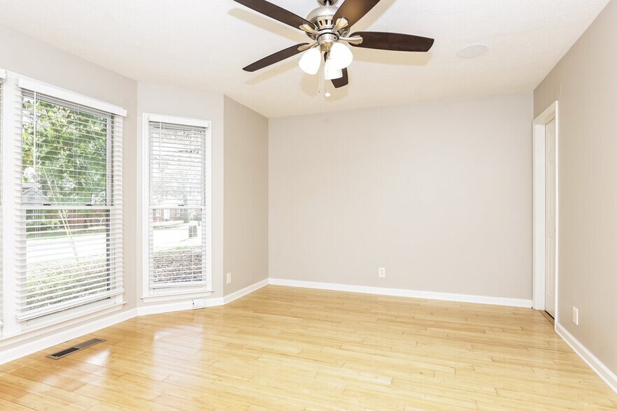 Building Photo - 116 Hermitage Dr