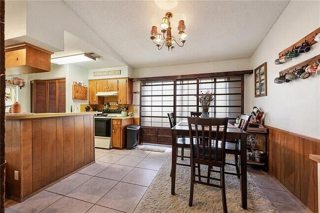 Building Photo - 8109 Ceberry Dr