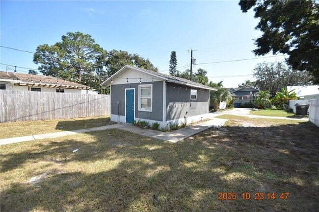 Building Photo - 4520 Burlington Ave N