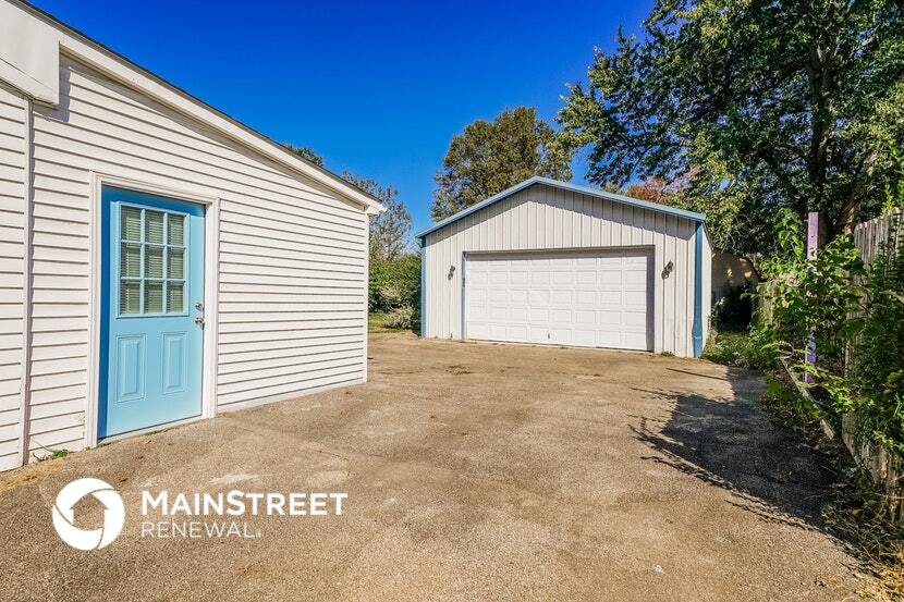 Building Photo - 6007 Halma Dr
