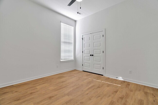 Building Photo - 2907 N Grey Squirrel Dr