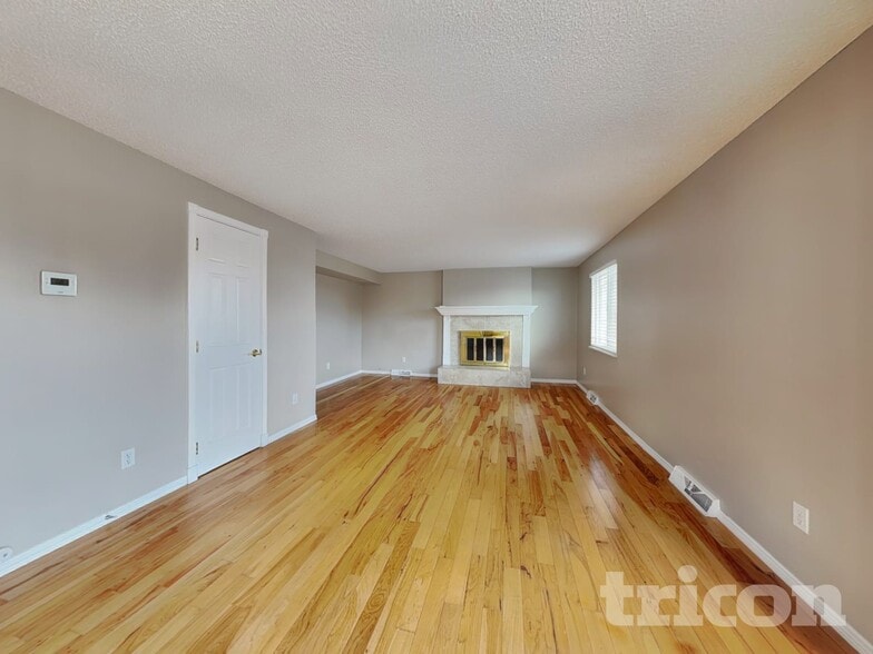 Building Photo - 8495 W 78th Cir