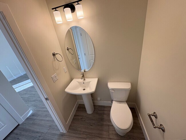 Building Photo - NEW Build!! Ironhawk Townhome #22!