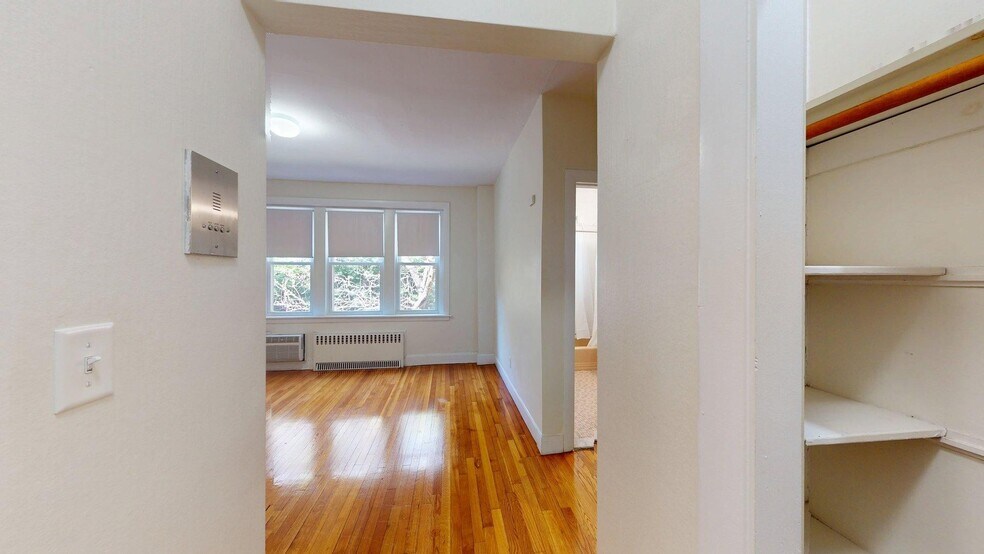 Building Photo - 33 Lancaster Terrace