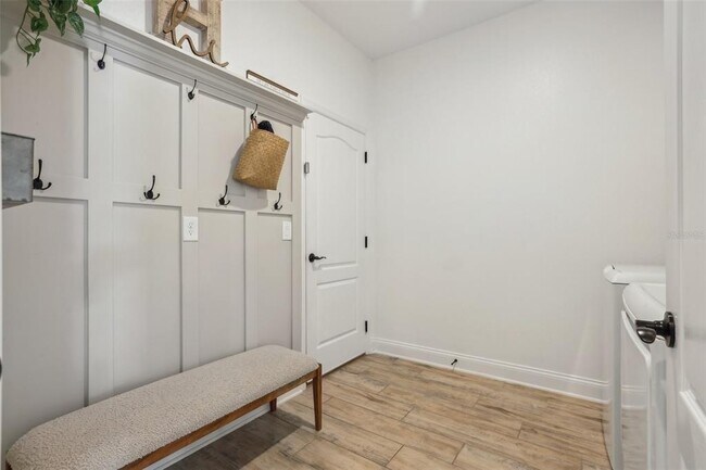 Building Photo - 17226 Hickory Wind Dr
