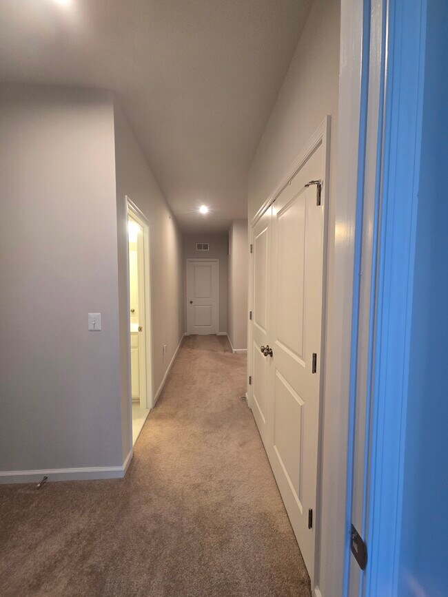 Building Photo - 9227 Magellan Pkwy