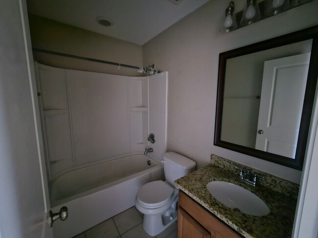 Building Photo - 165 Canal Pl Cir