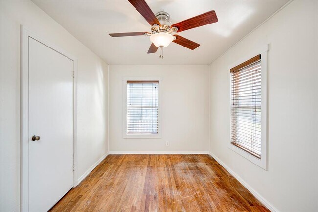 Building Photo - 4804 Tanney St