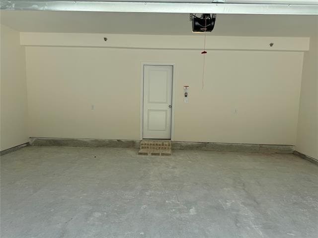 Building Photo - 2821 Jacaranda Dr