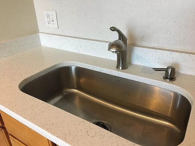 Sink - 3345 Inman st