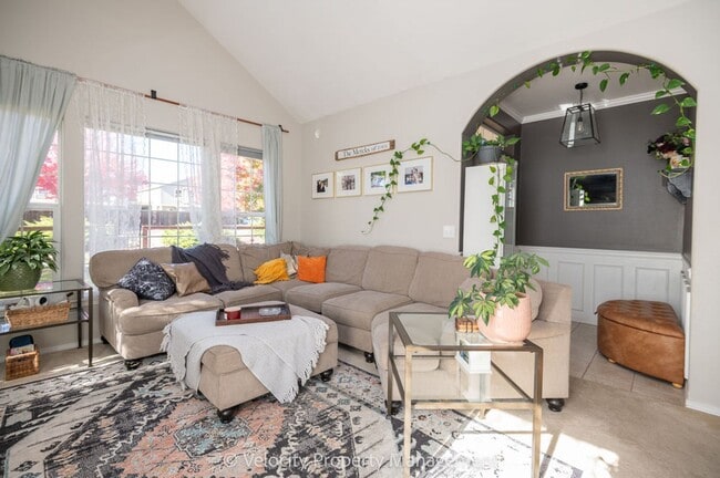 Building Photo - Single Level SW Redmond Home!