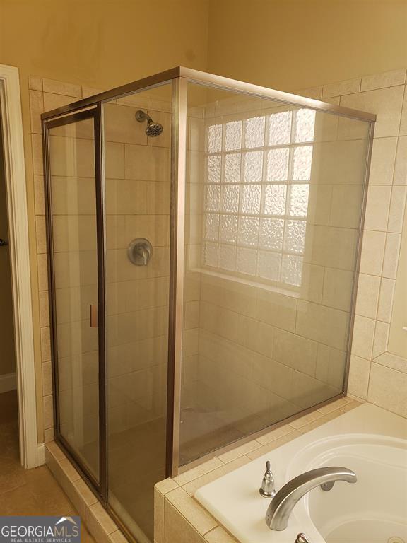 Building Photo - 426 Stillwood Dr