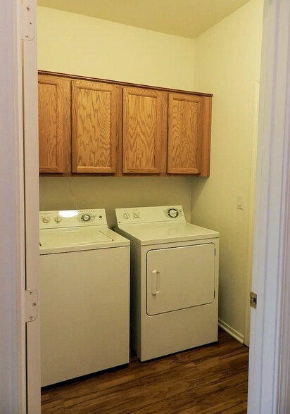 Laundry - 1843 Leander Ln
