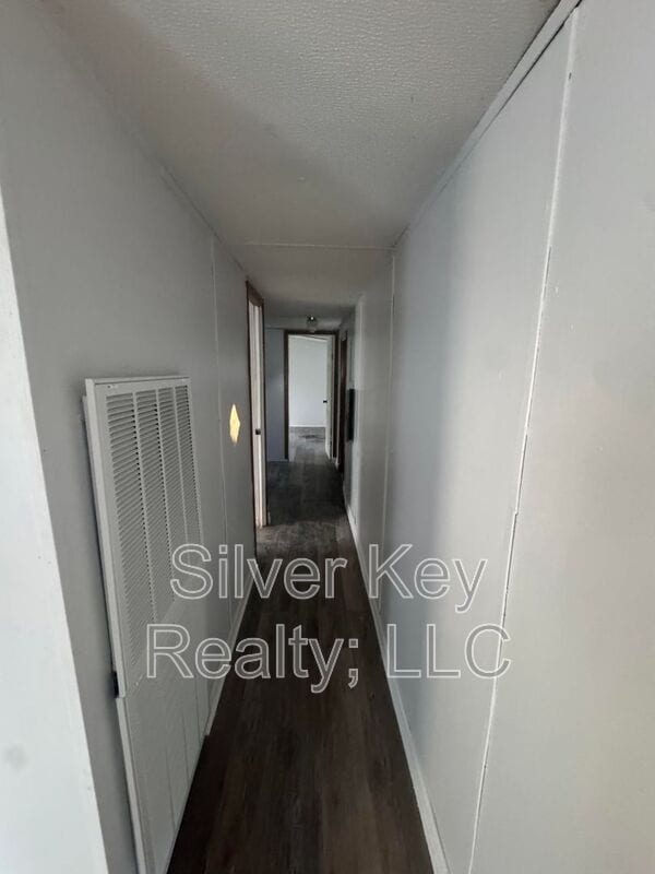 Building Photo - 525 Scott St