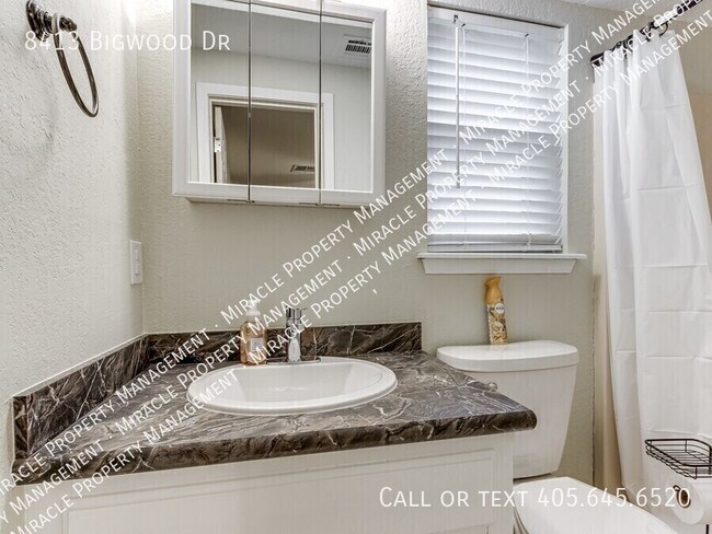 Building Photo - 8413 Bigwood Dr