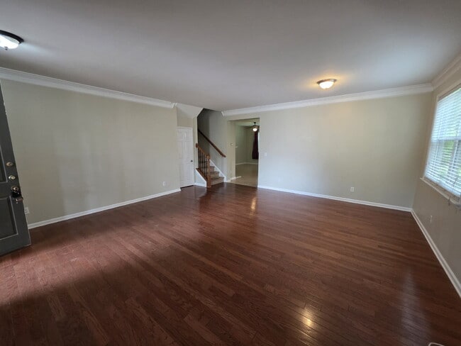 Building Photo - 46 Brookview Dr