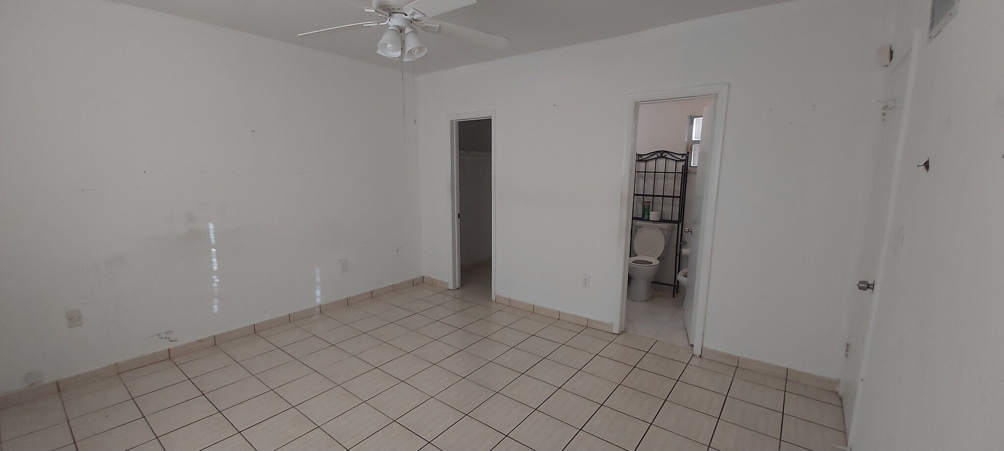 Building Photo - 235 Bird Rd