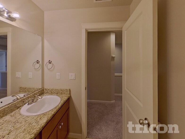 Building Photo - 14414 NW 25th Ct